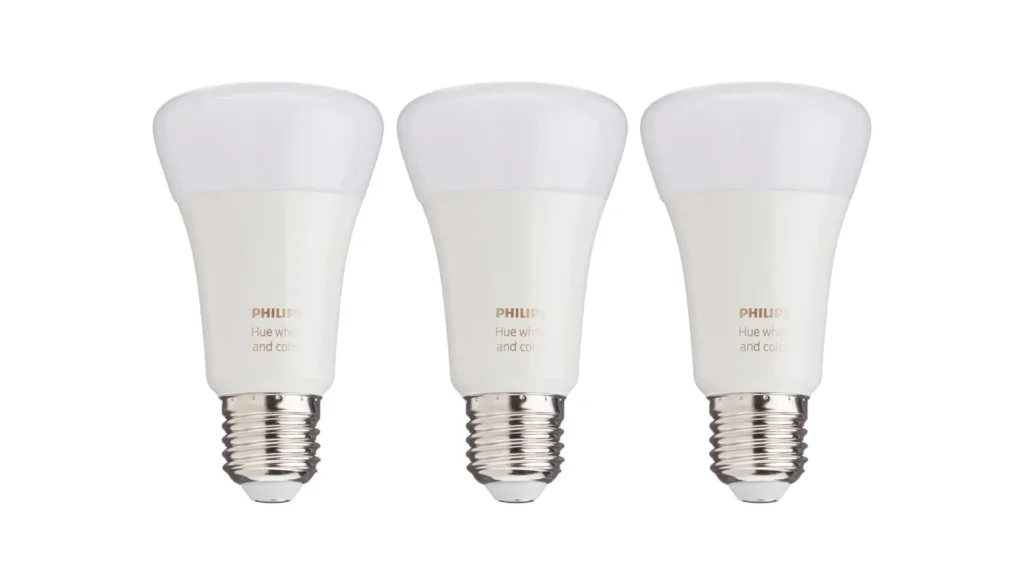 Tres lampadas inteligentes Philips Hue